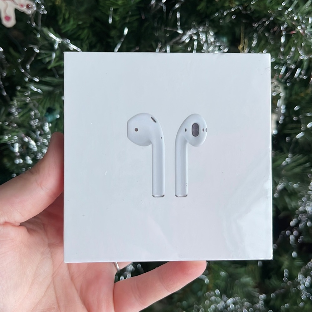 Apple AirPods 2nd Generation